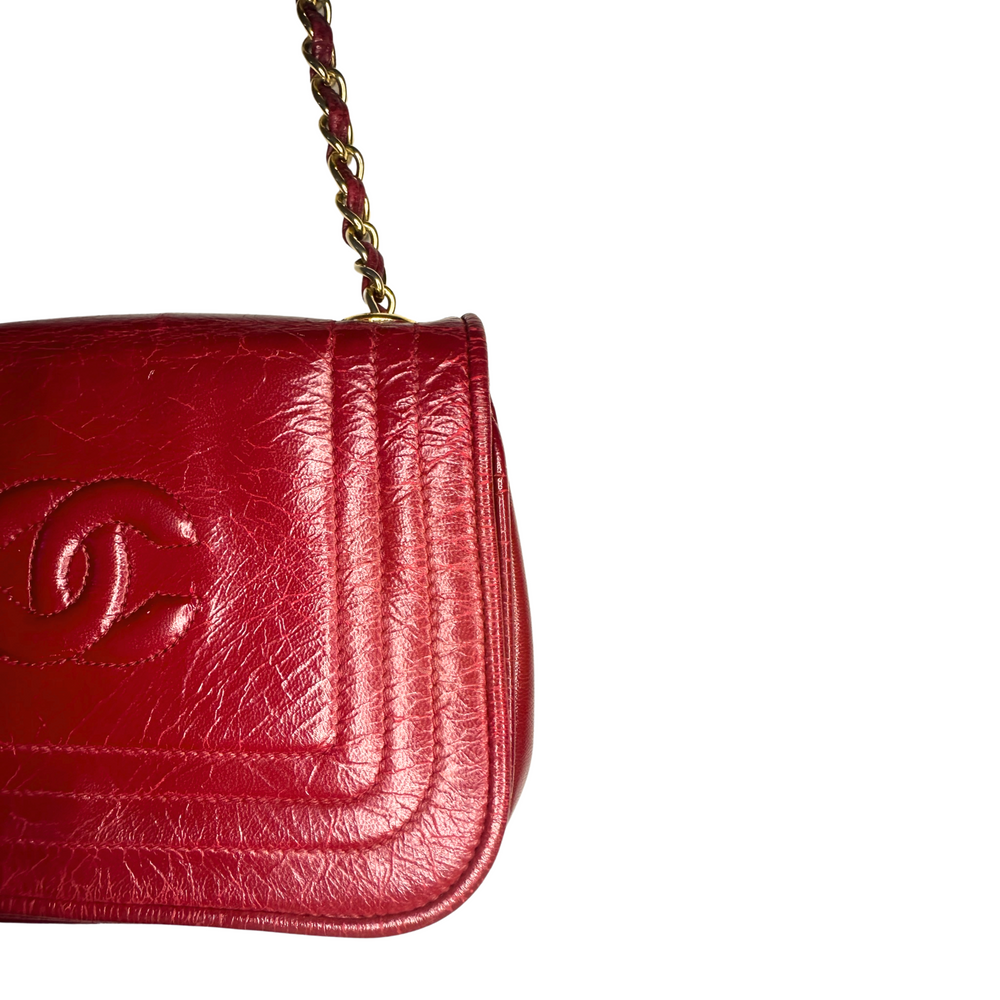 
                  
                    Chanel Red Lambskin Crossbody - 93tothesun
                  
                