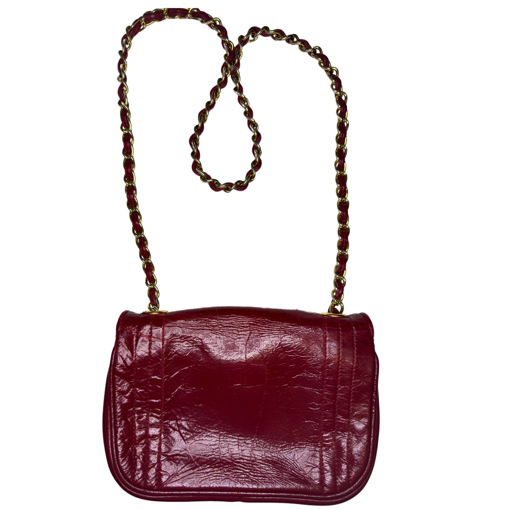 
                  
                    Chanel Red Lambskin Crossbody - 93tothesun
                  
                