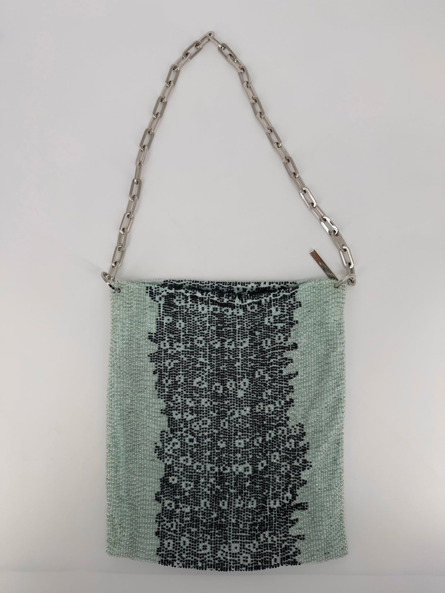 
                  
                    Tom Ford Era Gucci Python Beaded Chain Bag – Early 2000s Archival Collectible
                  
                