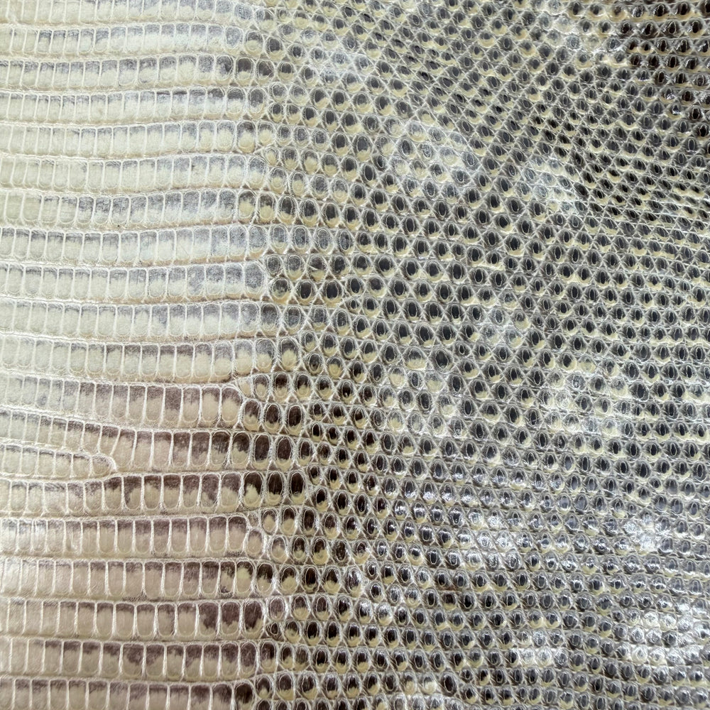 
                  
                    Tom Ford Era Gucci Lizard Skin and Leather Chain Bag – Early 2000s Archival Collectible
                  
                